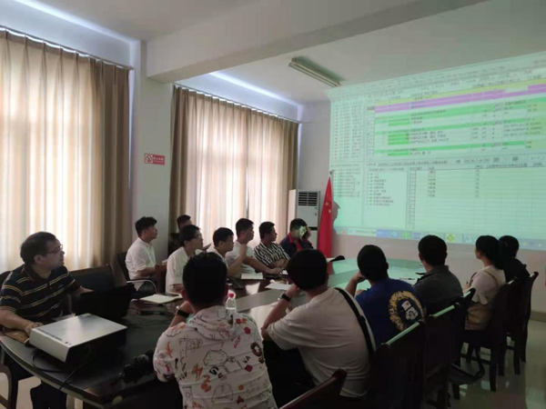 第二建筑工程事業(yè)部開展工程造價知識培訓